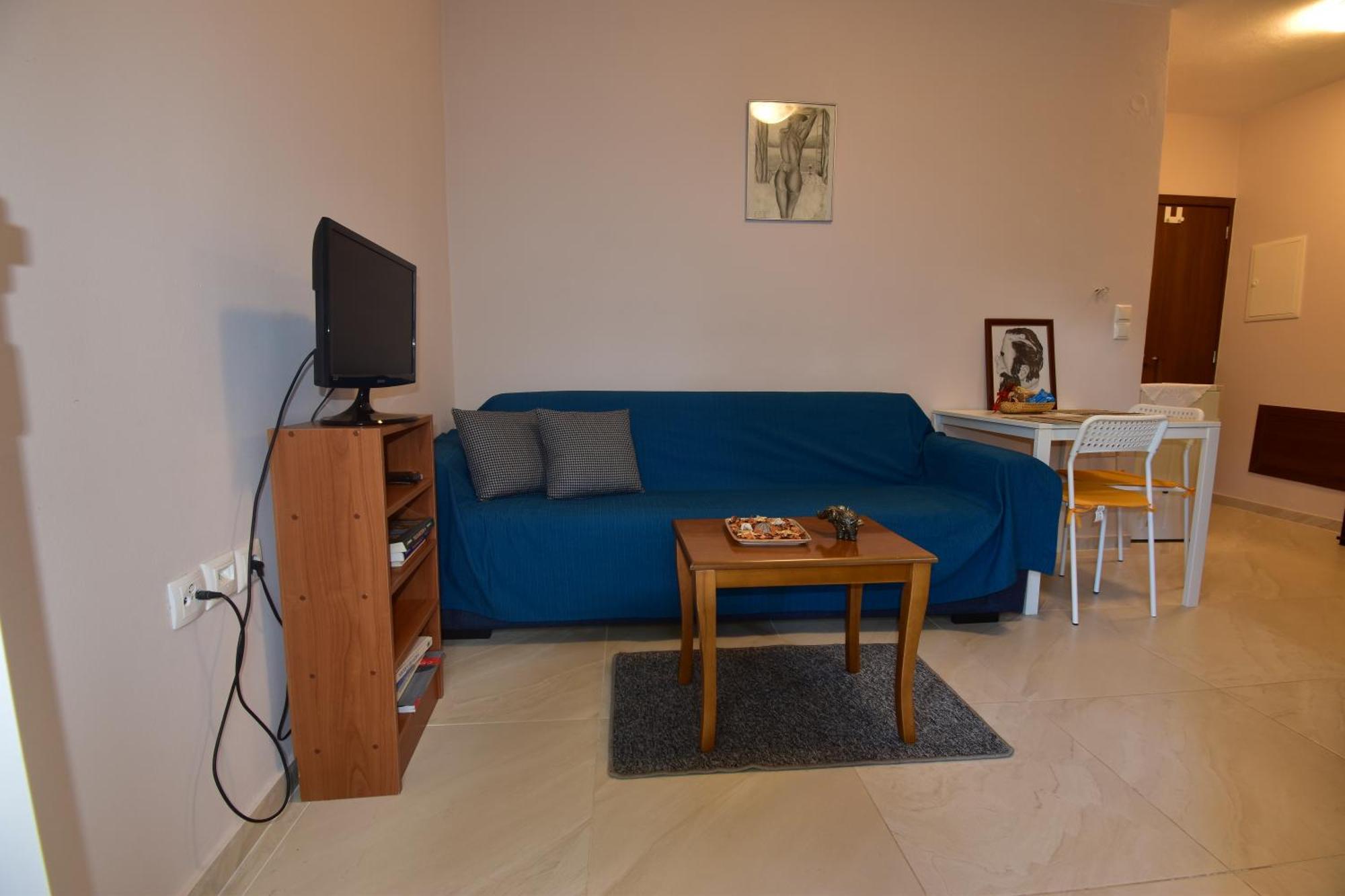 Magenta Apartment Игуменица Екстериор снимка